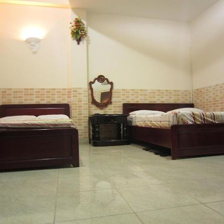 Timi Hotel Хошимин Екстериор снимка