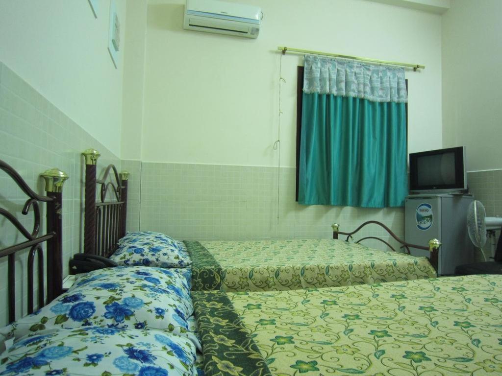Timi Hotel Хошимин Екстериор снимка