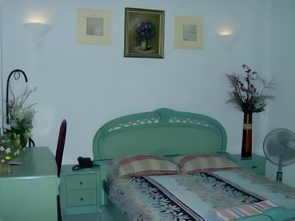 Timi Hotel Хошимин Екстериор снимка