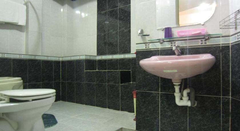 Timi Hotel Хошимин Екстериор снимка