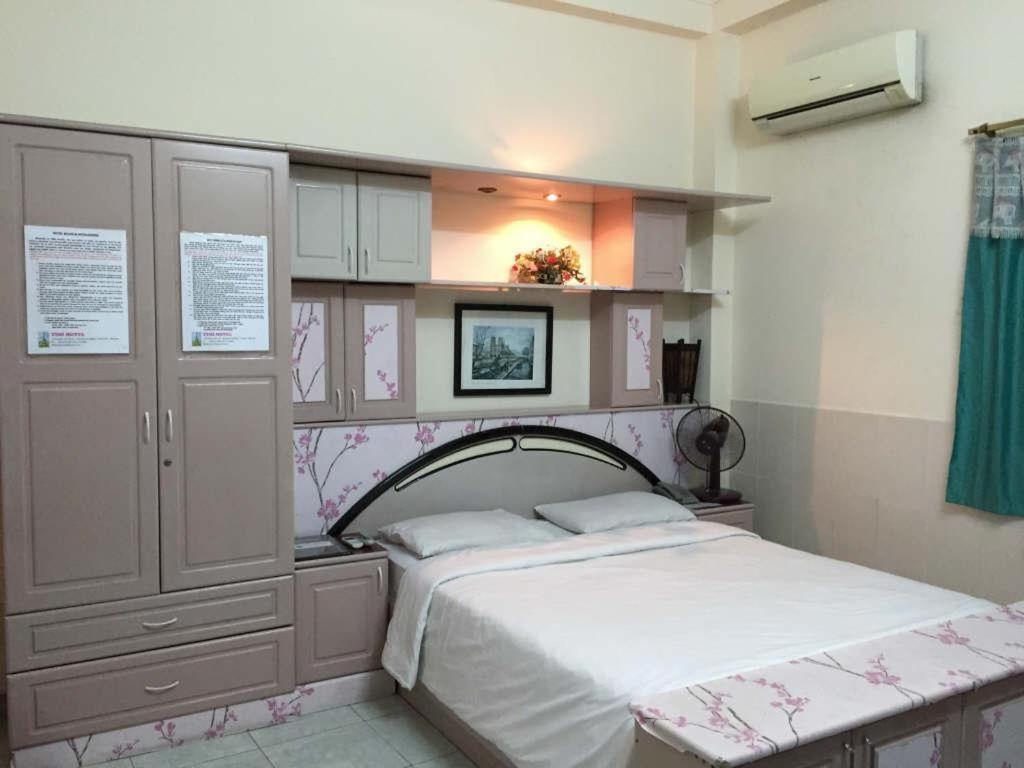 Timi Hotel Хошимин Екстериор снимка
